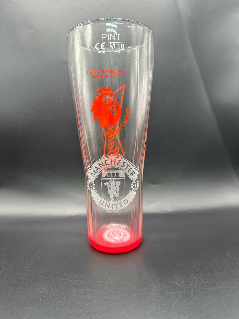 Budwesier engraved MUFC premier league pint glass