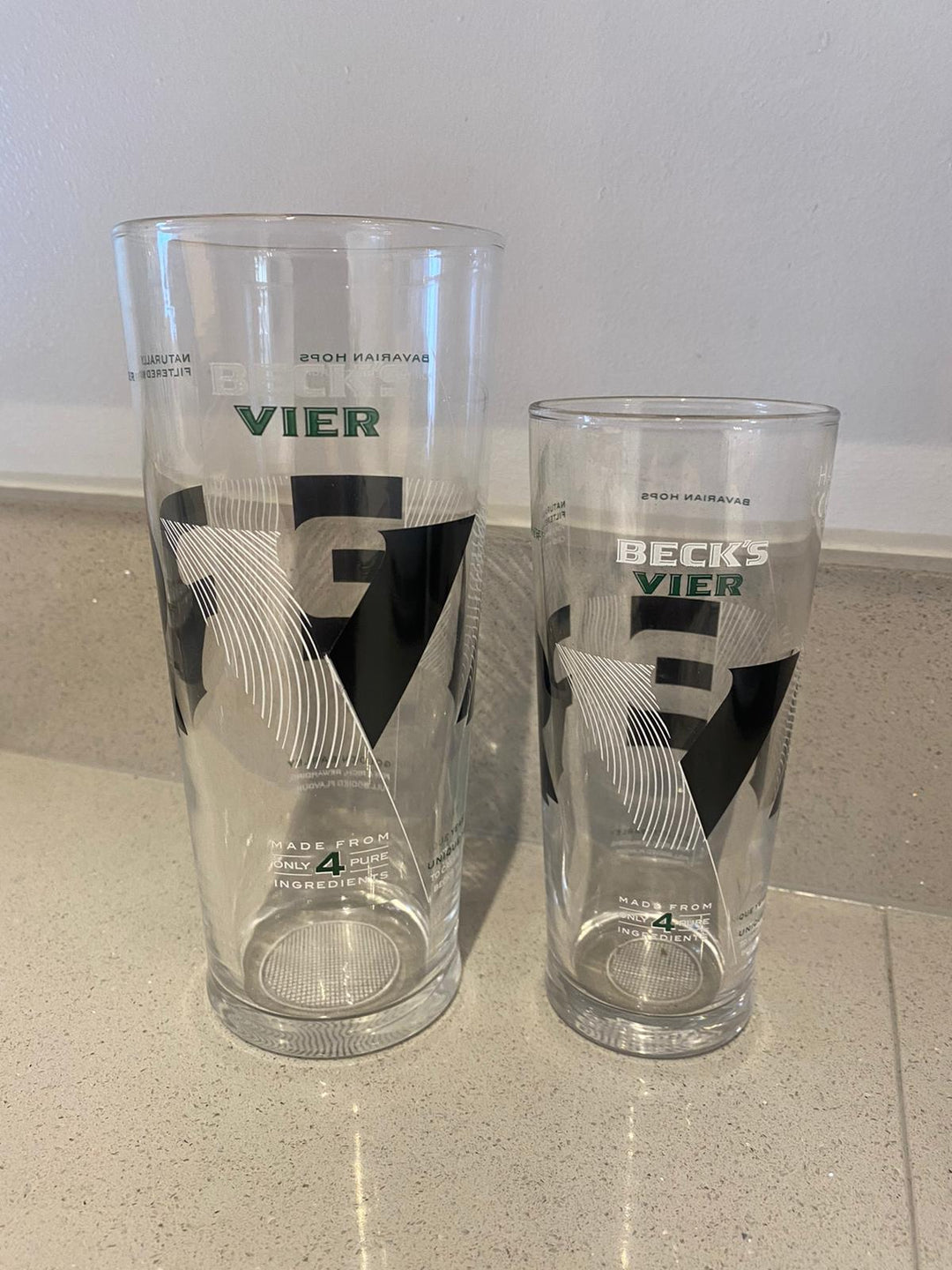 Becks Vier Pint/Half Glass
